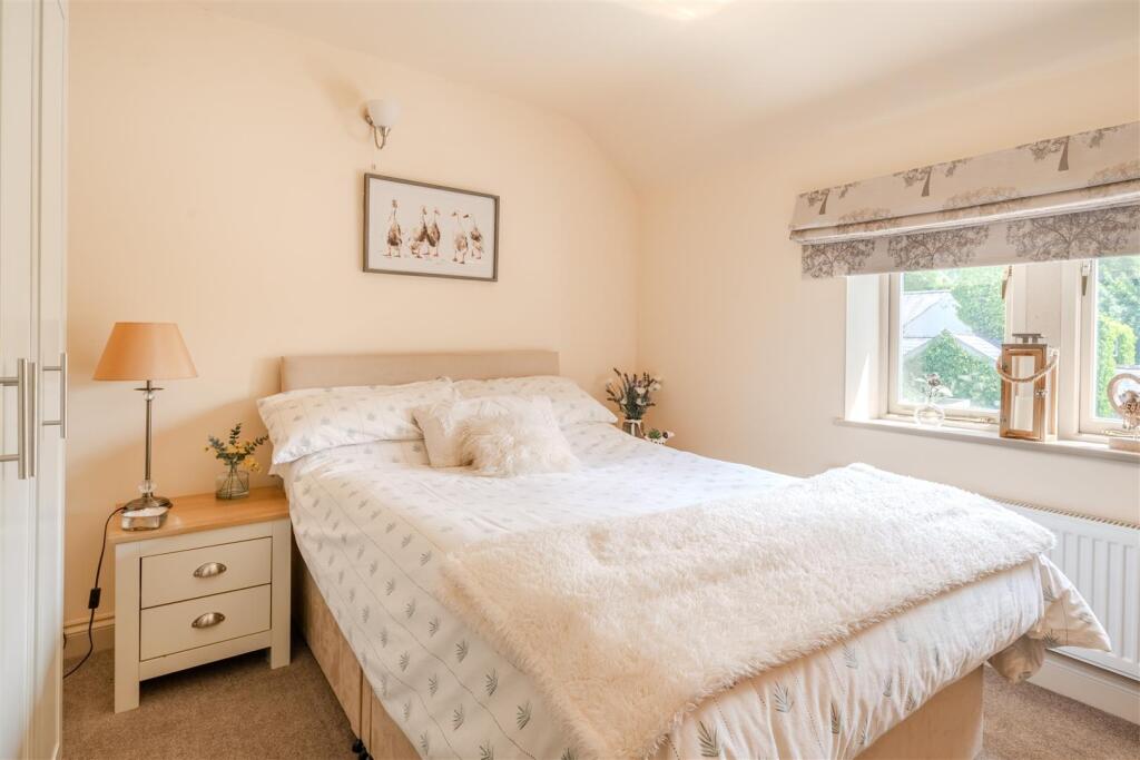 Bedroom1.jpg