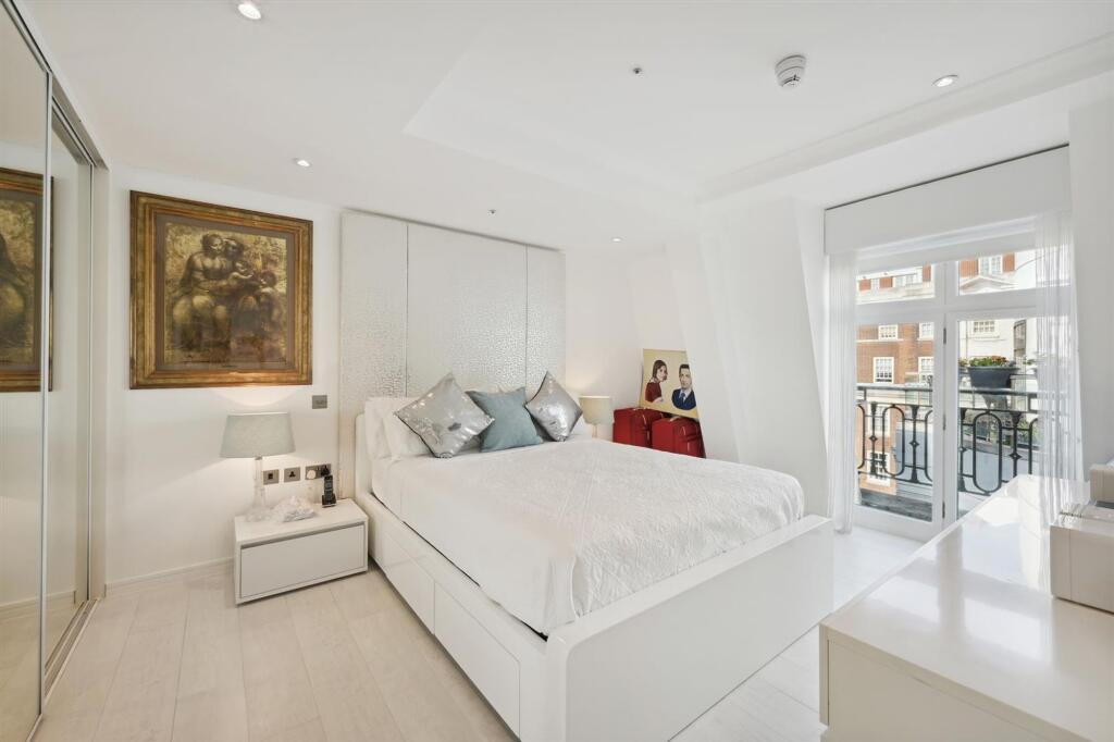 Apartment 14 , Park Lane Place (7).jpg