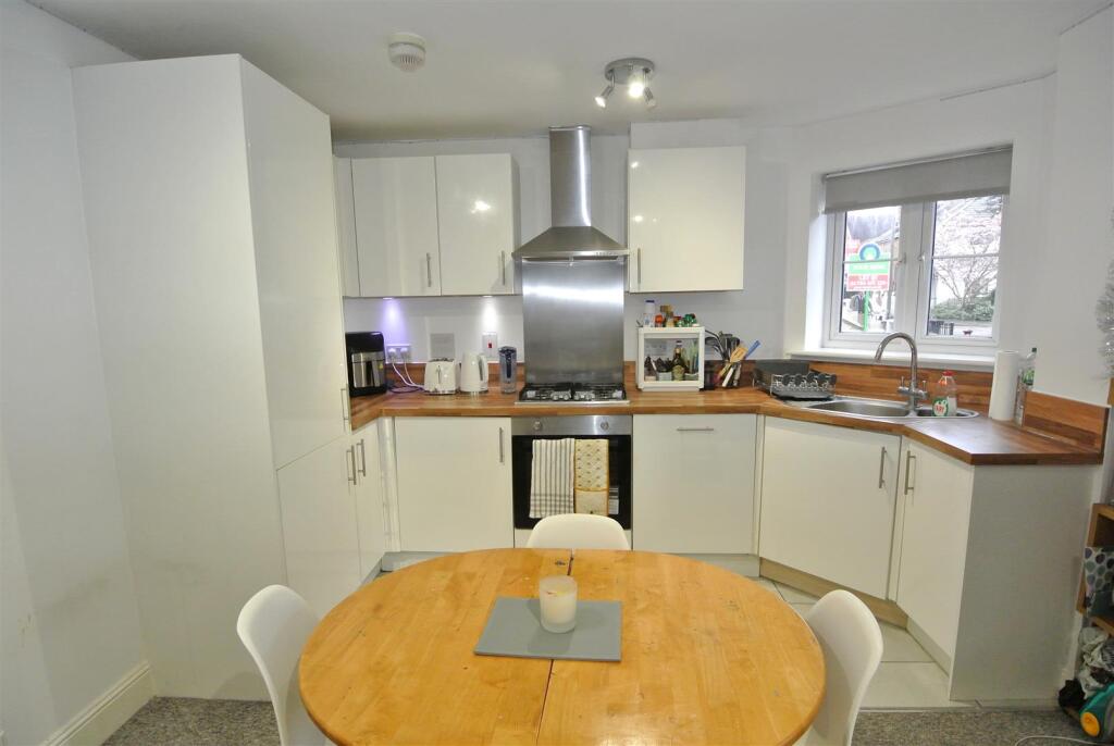 Kitchen new.JPG