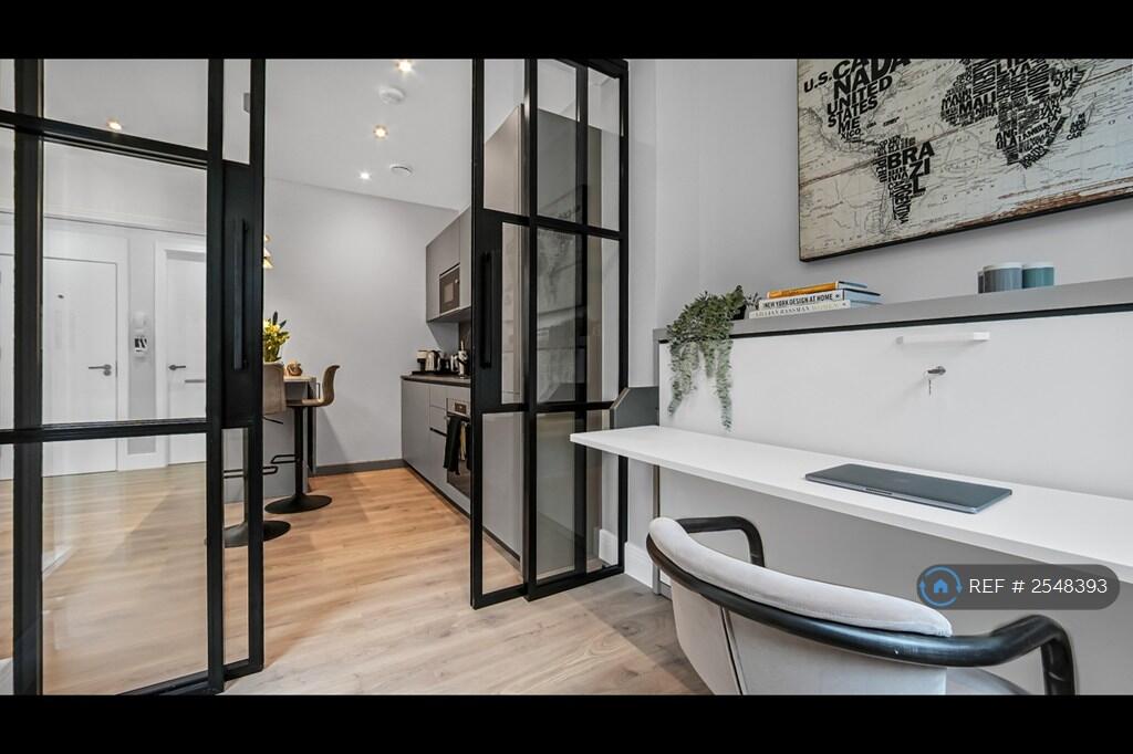 Office/Guest Bedroom