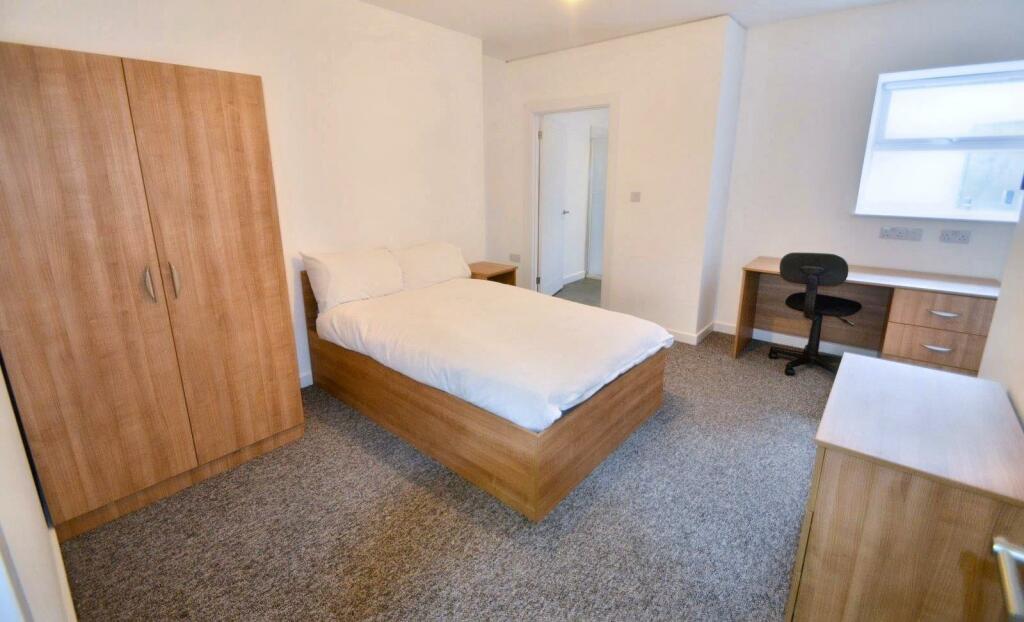 bedroom 2 (12).jpeg