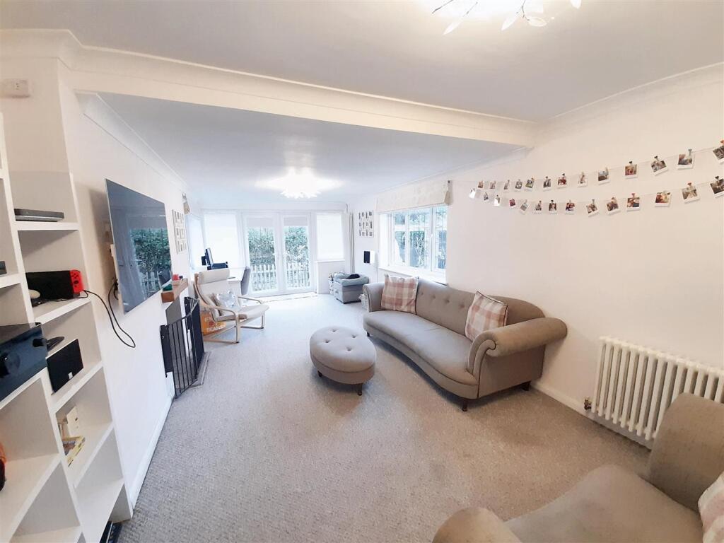 Reception room / office