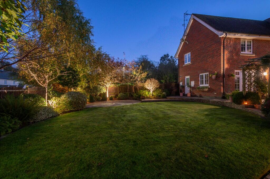 64 Meadow Lane-4-...