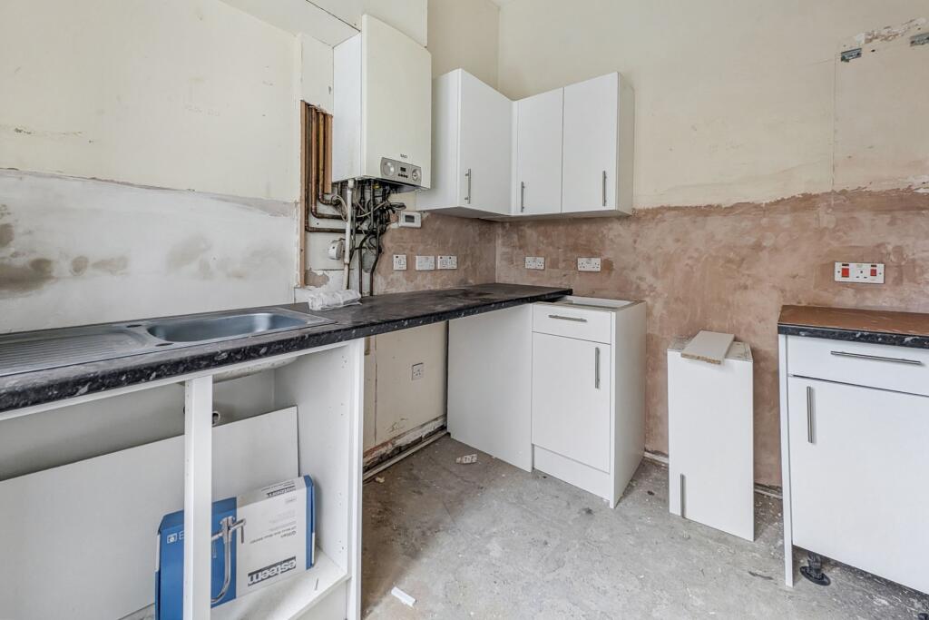 90 &amp; 90A Rawling Road, Gateshead, Tyne and Wear NE8 4QR