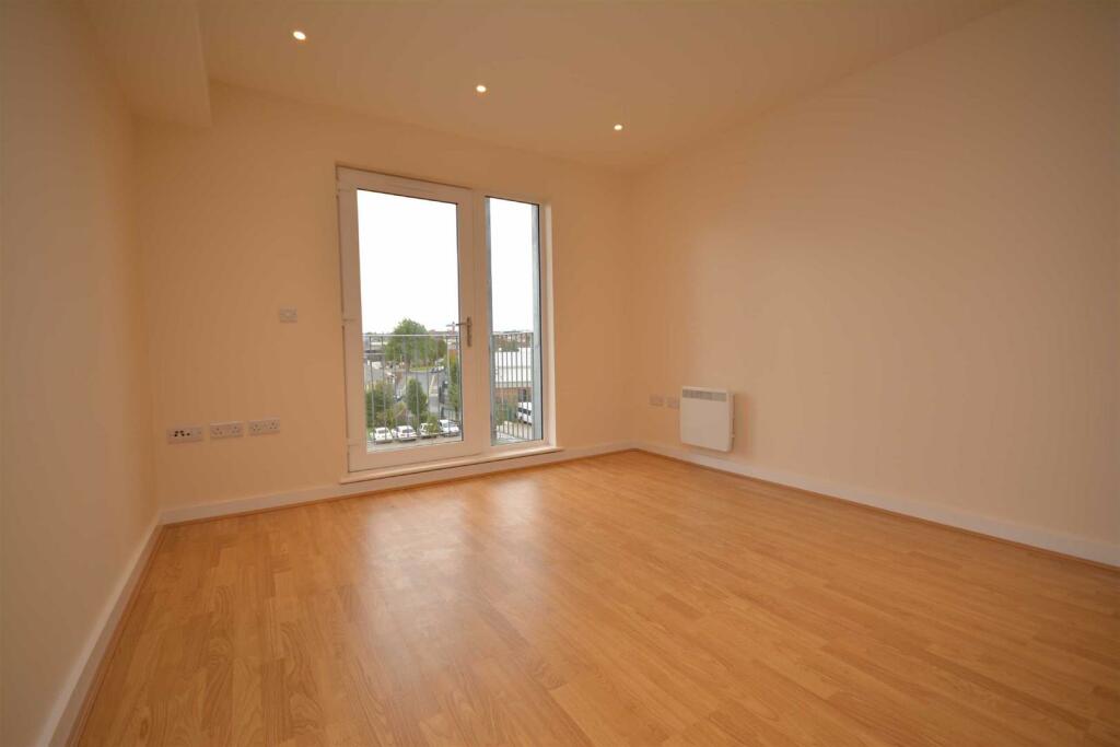 Lounge / Kitchen / Diner