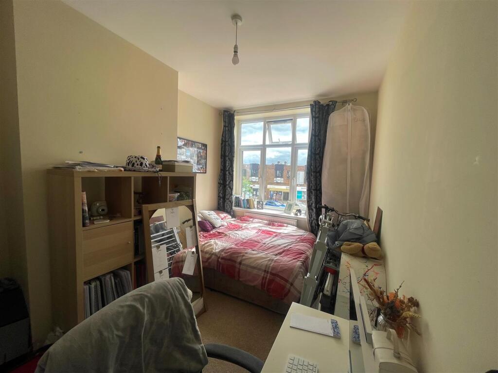 Bedroom 2 4HP.jpg