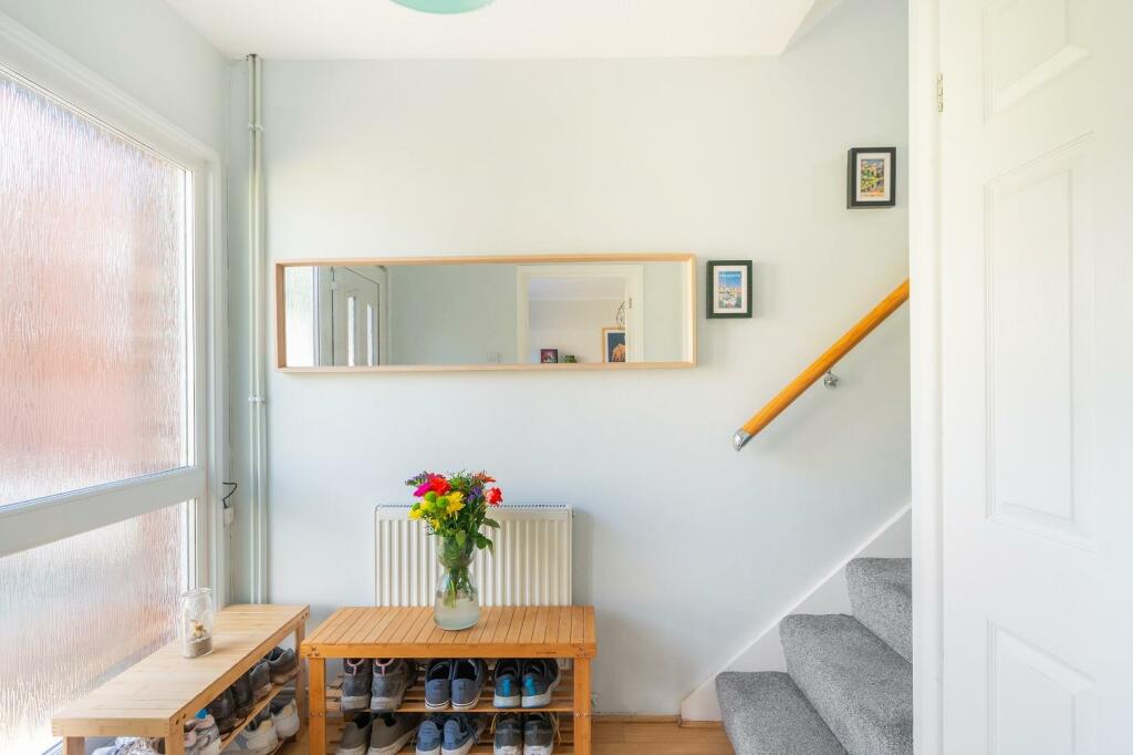 2H8RBN - Hallway A.jpg