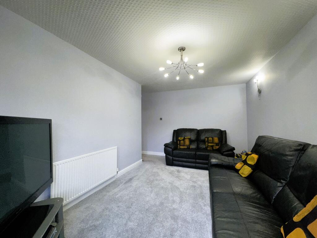 2nd Lounge/Family Room