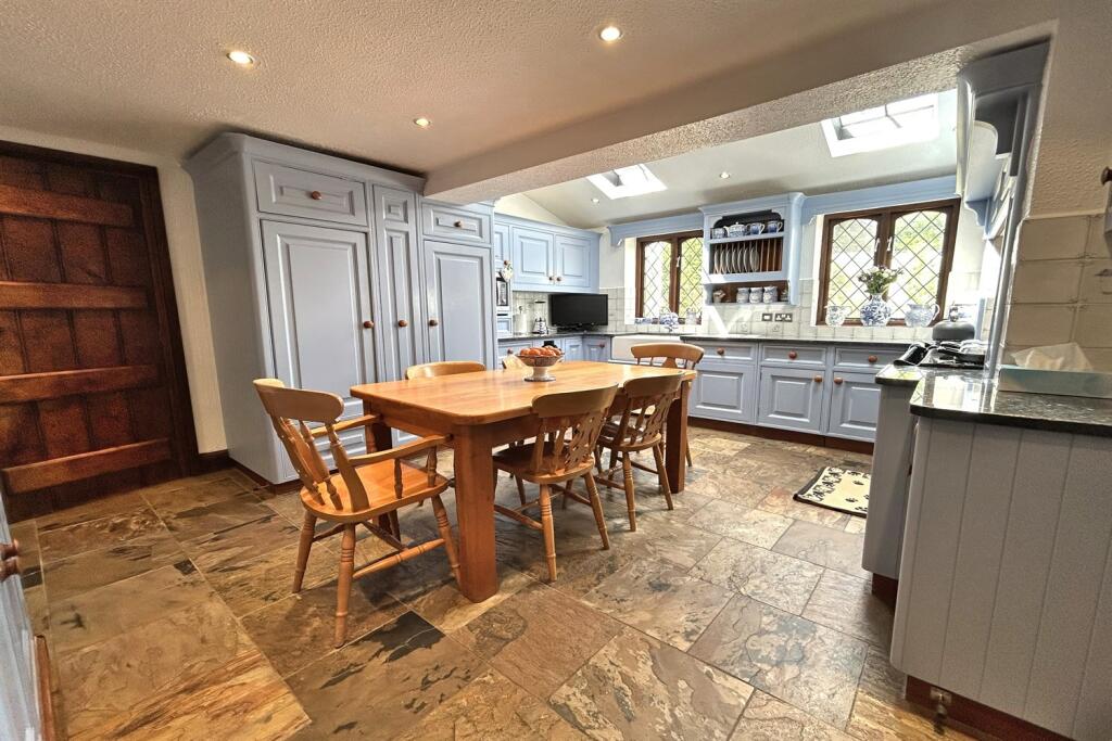 Dining Kitchen