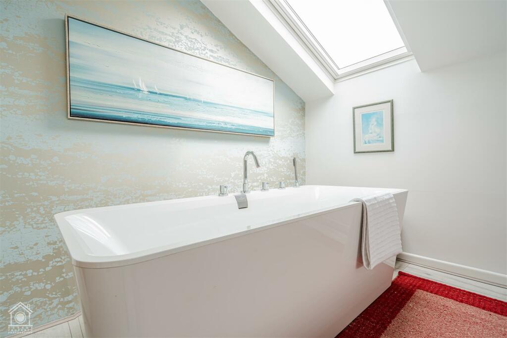 7 Ariel Close-39.jpg