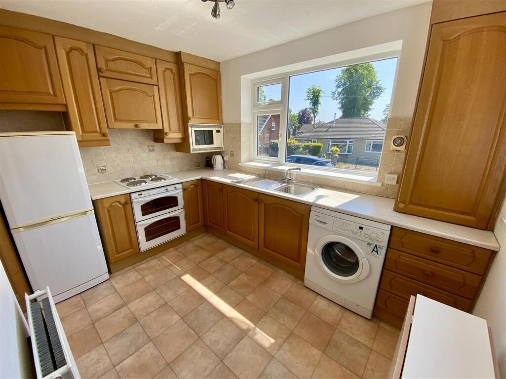 Bramleys Estate Agents - Westfields Avenue - Mirfi