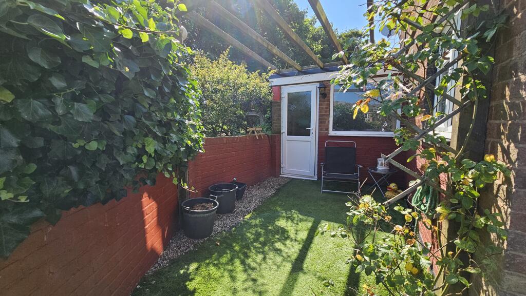 Side garden