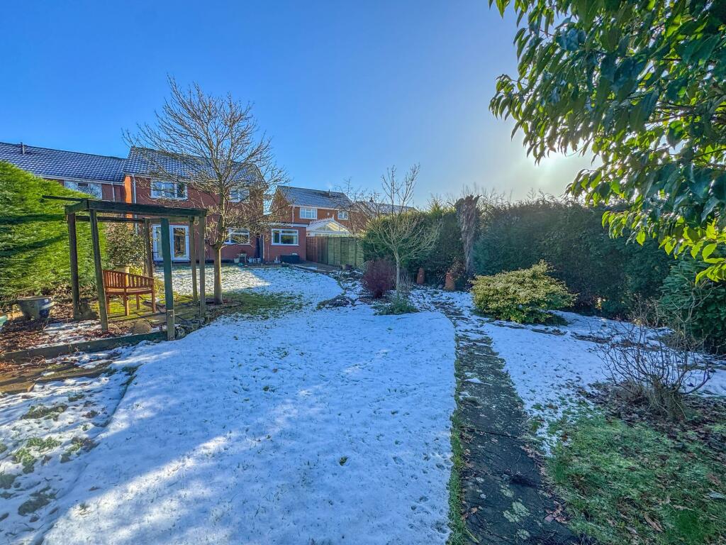 Callendar Close, Nuneaton, CV11