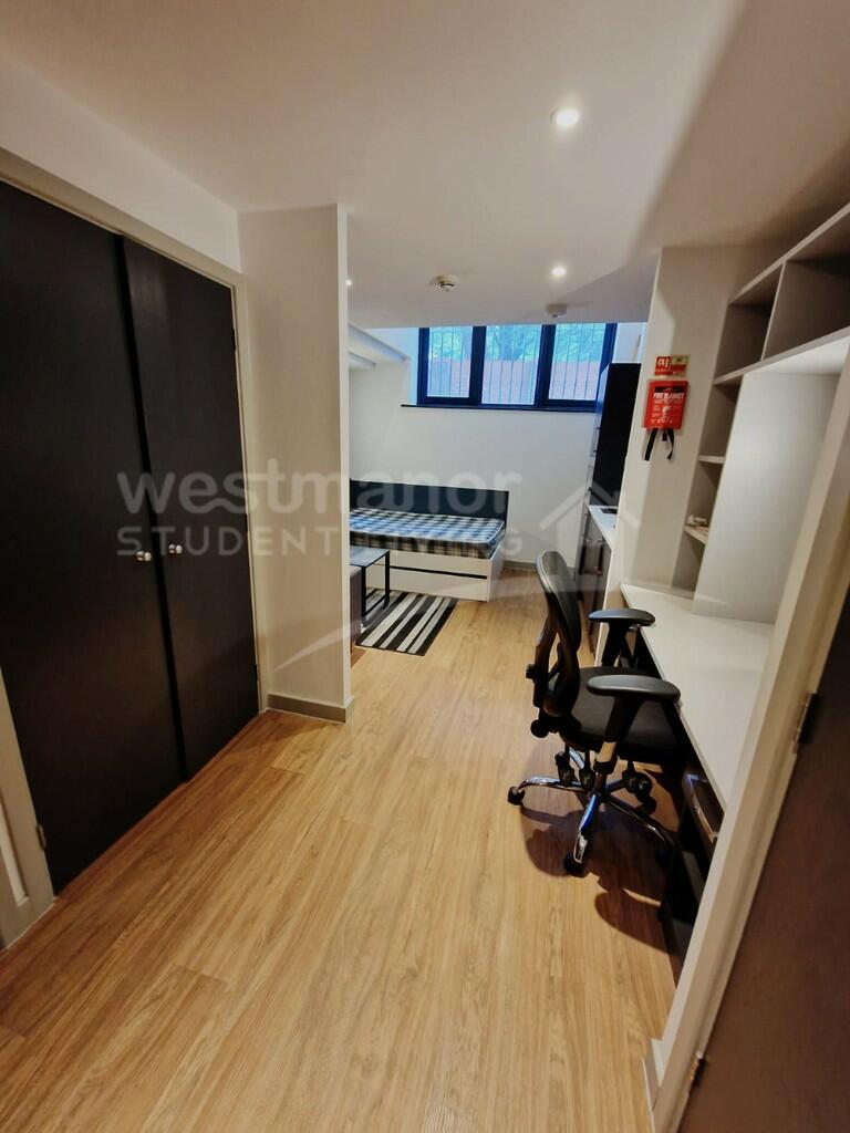 STUDIO 7 - LG