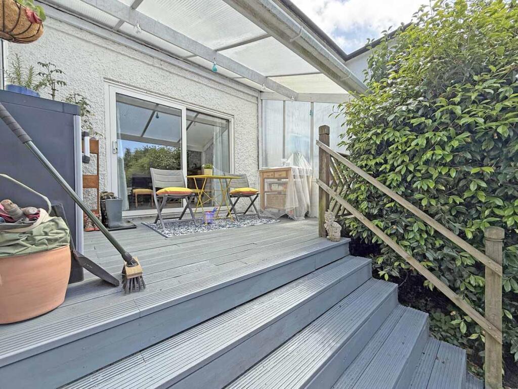 Venn Grove 55 - Sun Deck.jpg