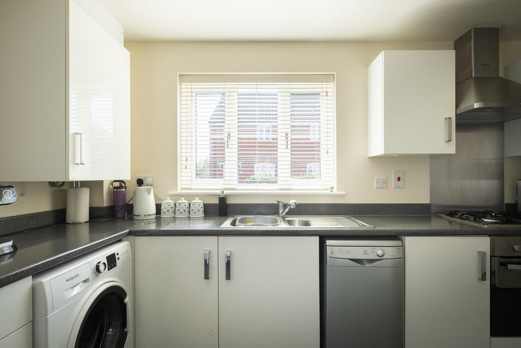 TamariskDrive-Kit...