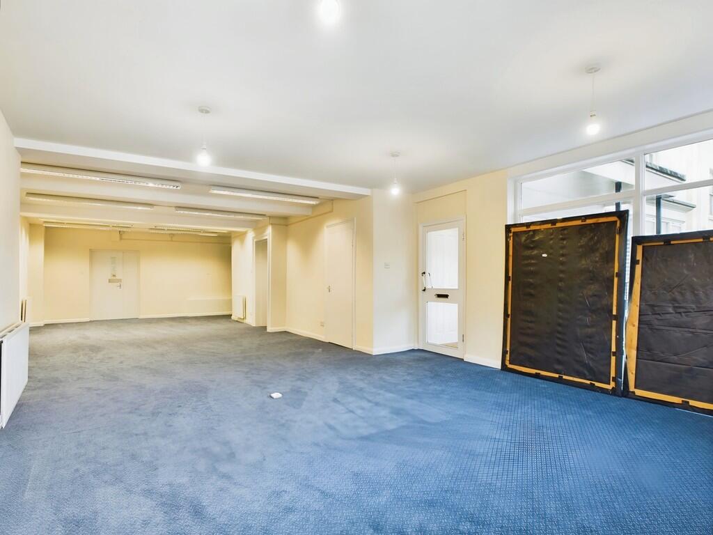 54d83532-CAM04018...