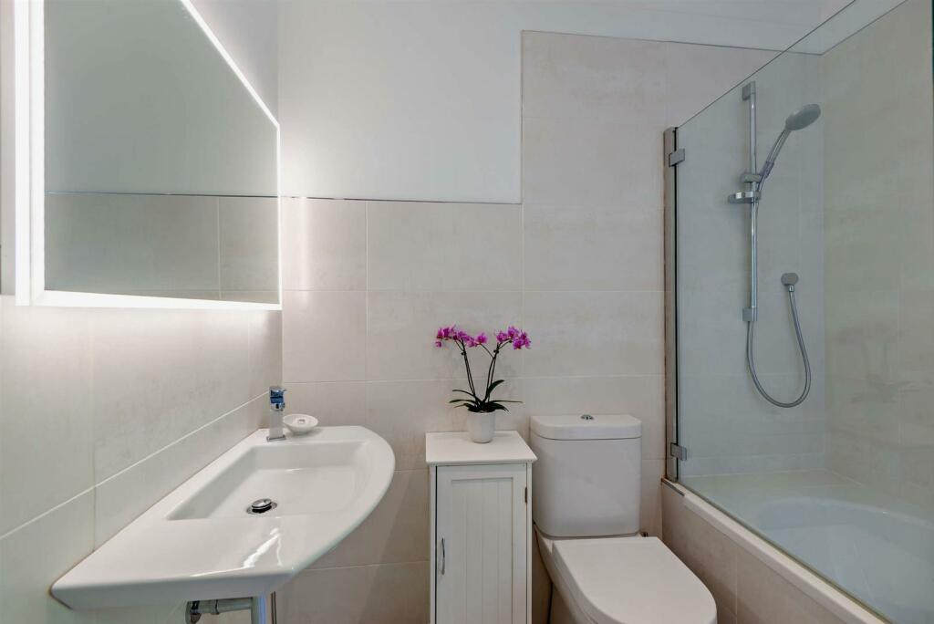 8559725-interior08-800 (1).jpg
