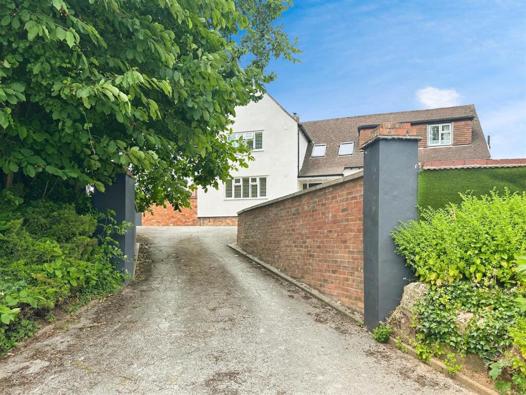 395e3349--4BD0-B400-0F520ED38EB5-29810-000027B61D3