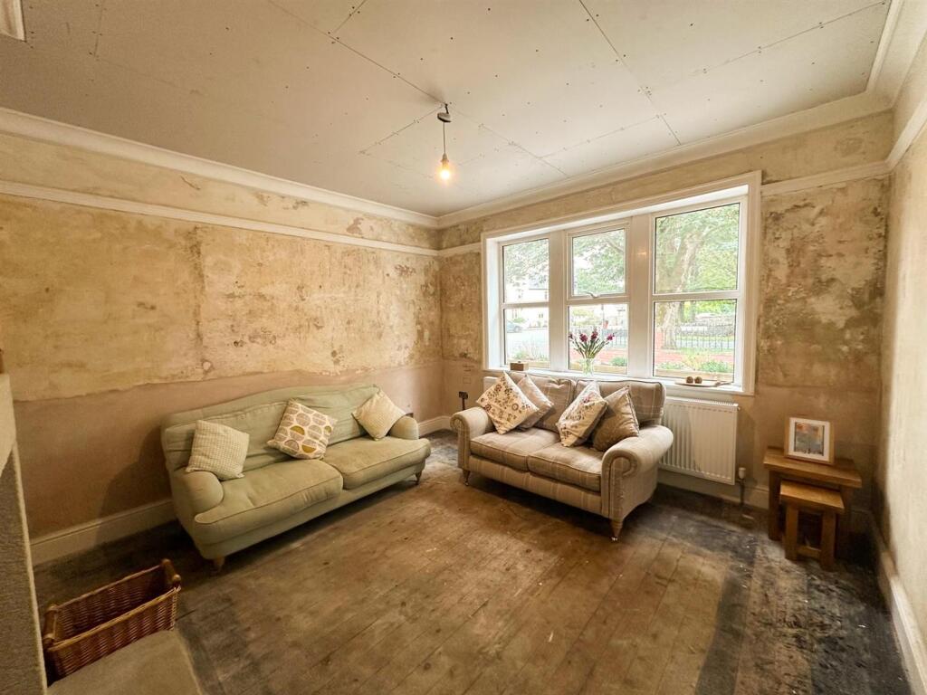 property 14.jpg