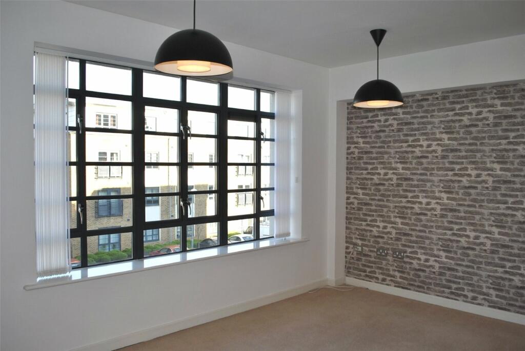 Picture No. 02