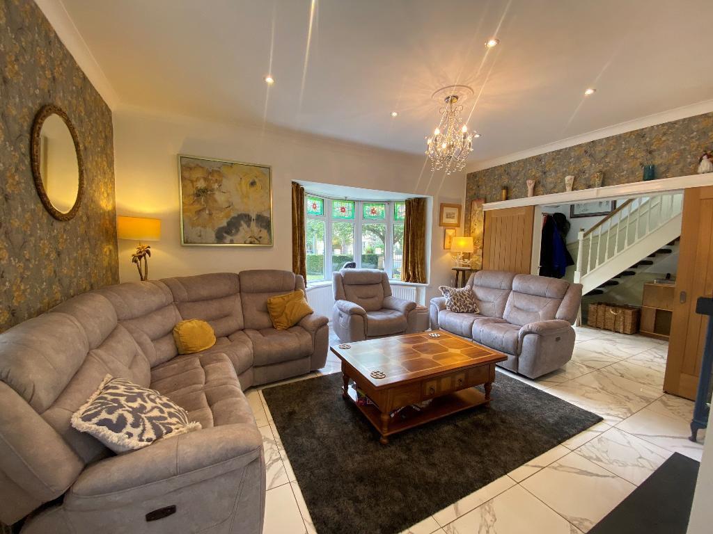 Through Lounge