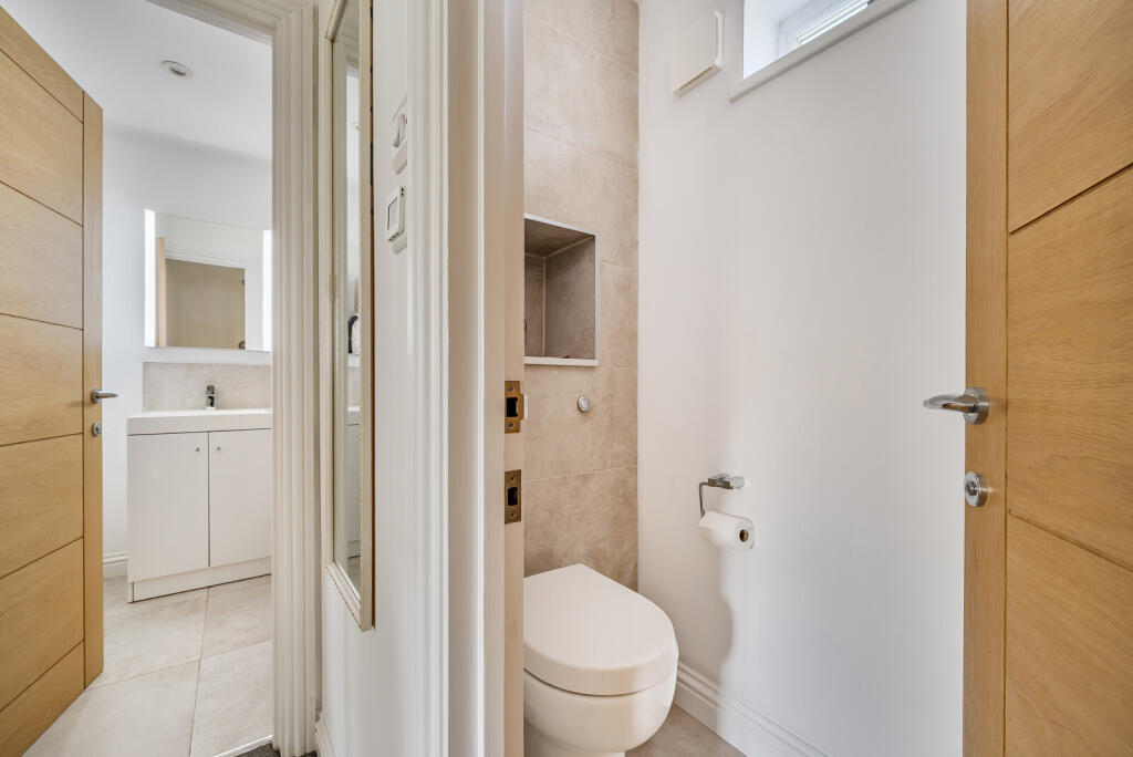 1354999-10-68c963...