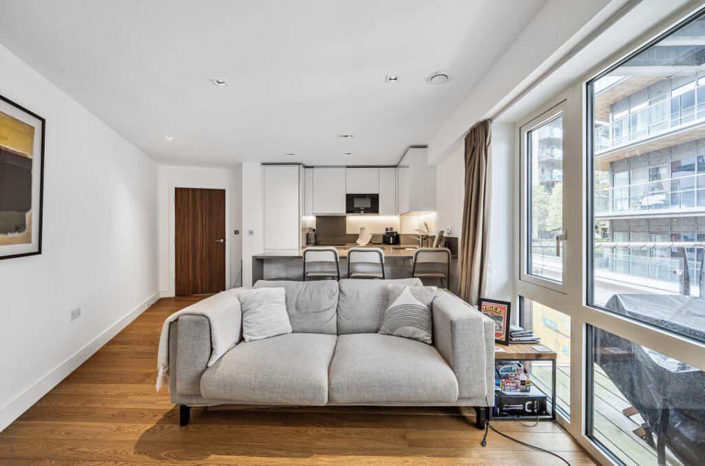 1320107-12-686eb9...