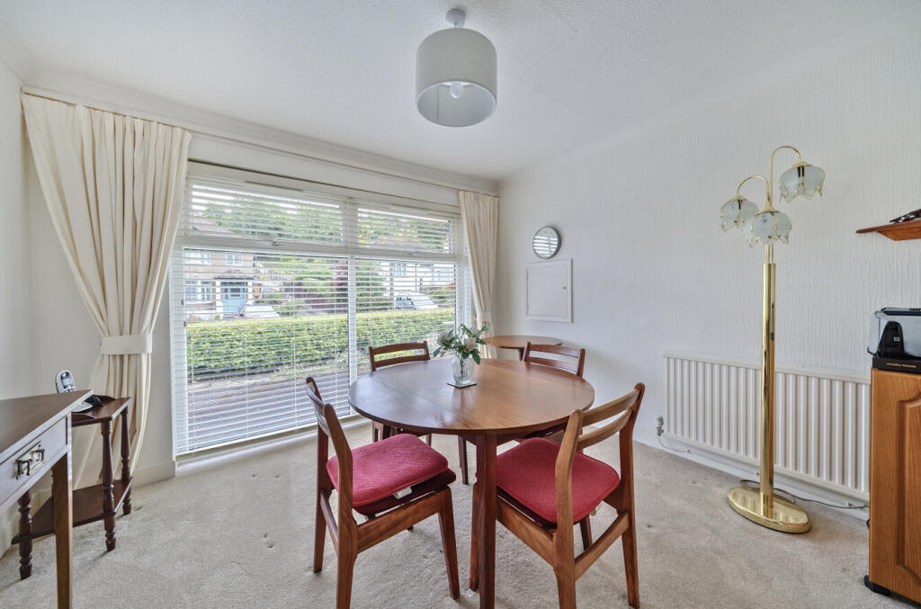 1302254-12-684855...