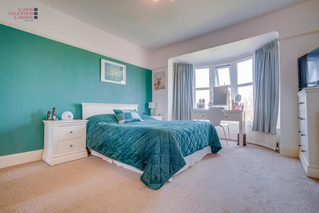 Bedroom 1.1.jpg