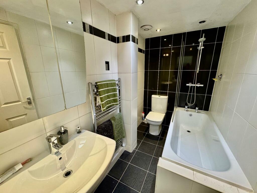 Bathroom/w.c.