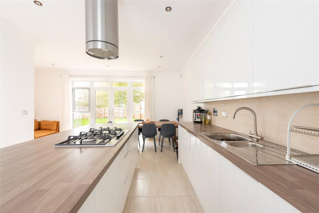 Kitchen/Dining Rm