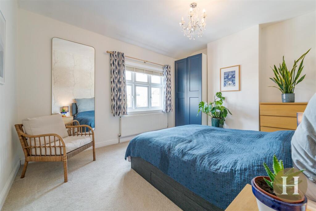 Hadleigh Estate Agents-39.jpg