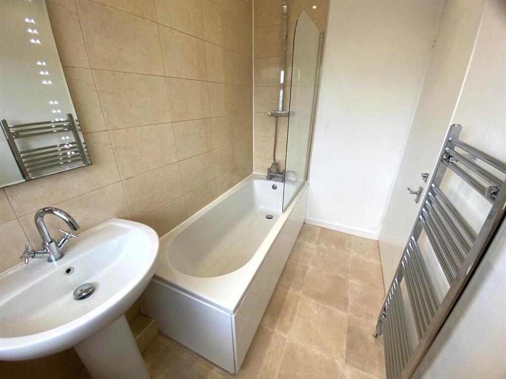 Bathroom (2).jpeg