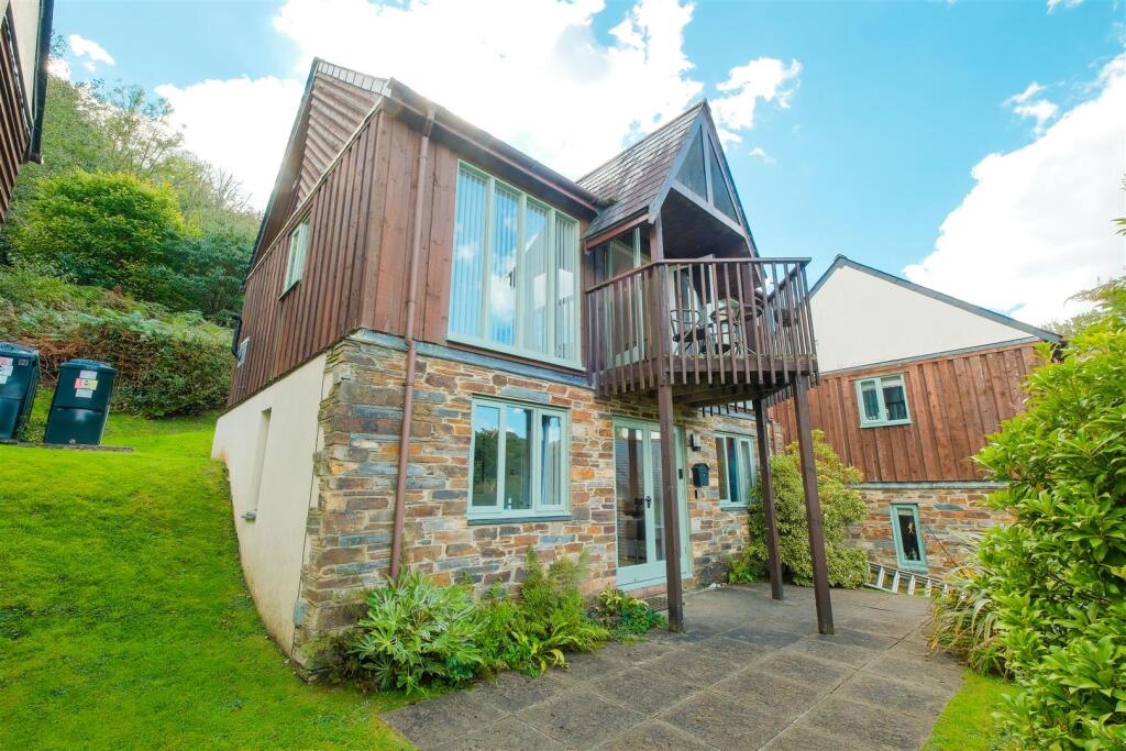 Parry 8 Oakridge St. Mellion-28.jpg