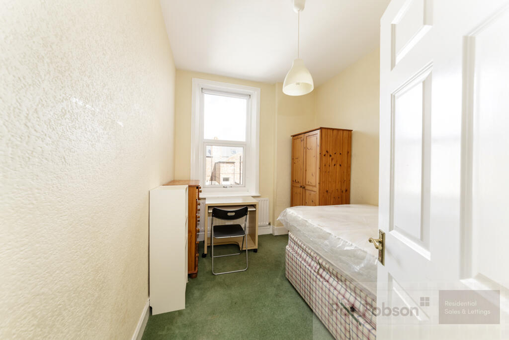 26 hazelwood avenue6