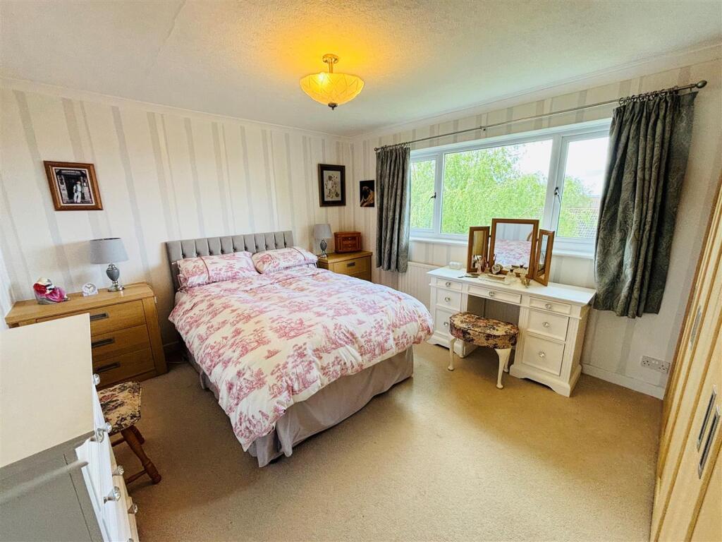 Bigbed.jpg