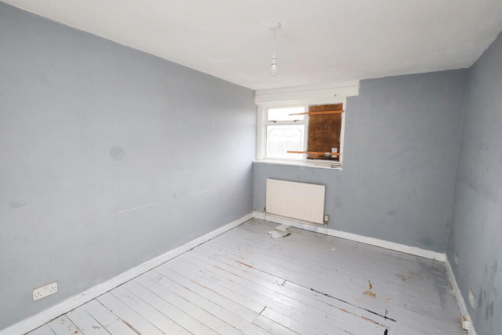 32 Wimbish End, Pitsea, Basildon, Essex, SS13 3PD