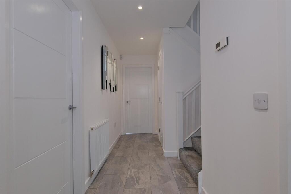 001-31 Ardencraig Terrace, Glasgow, G45 9BJ.jpg