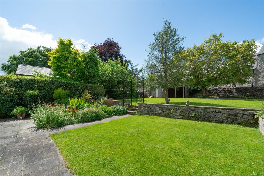 Garden.jpg