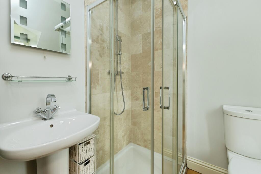 Master En-suite