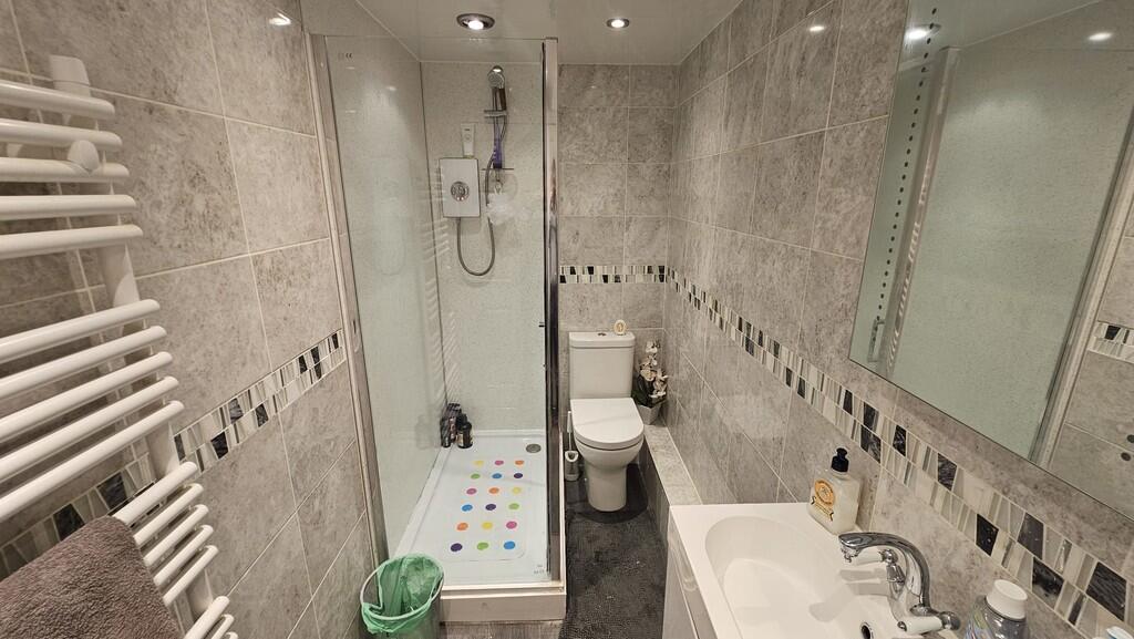 IMG-20250718-WA00...