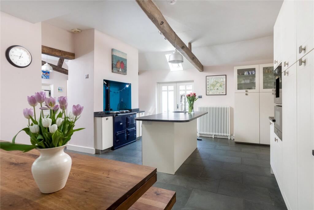 Kitchen/Breakfast