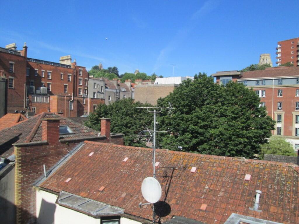 Photo 09