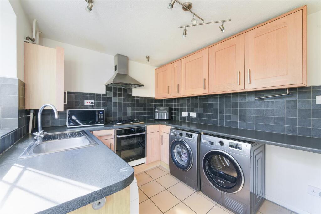 HAWTHORNE PLACE,  (8).jpg