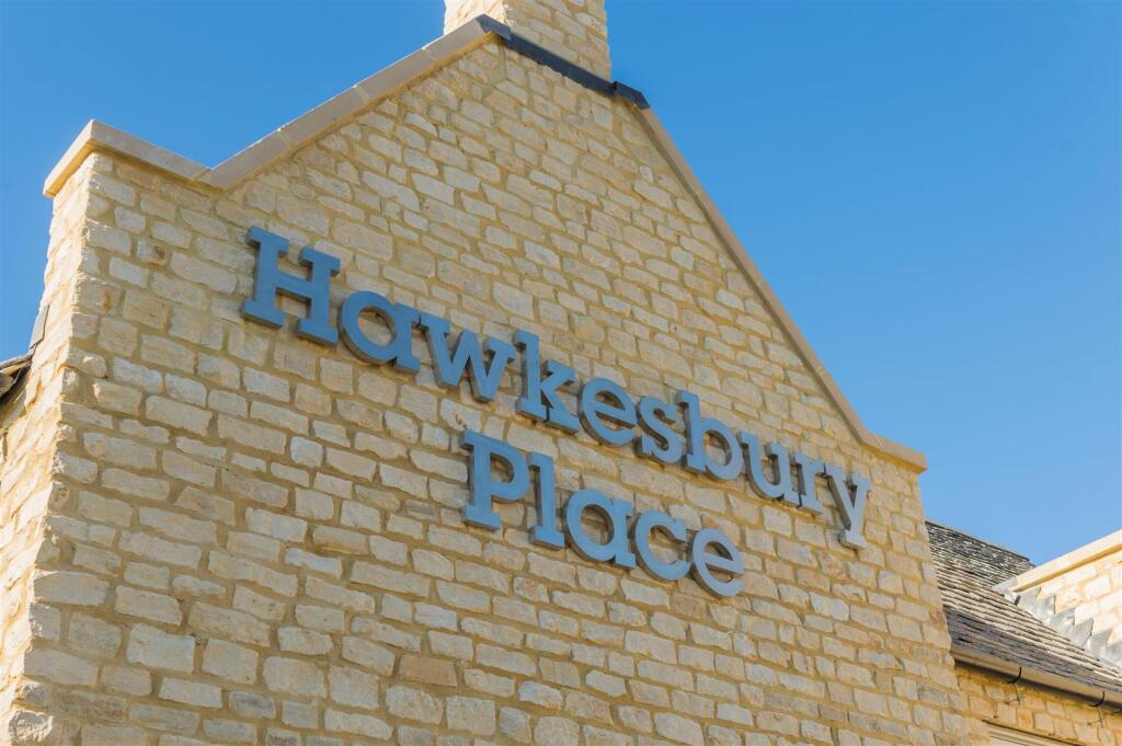 Hawksbury Place sign .jpg