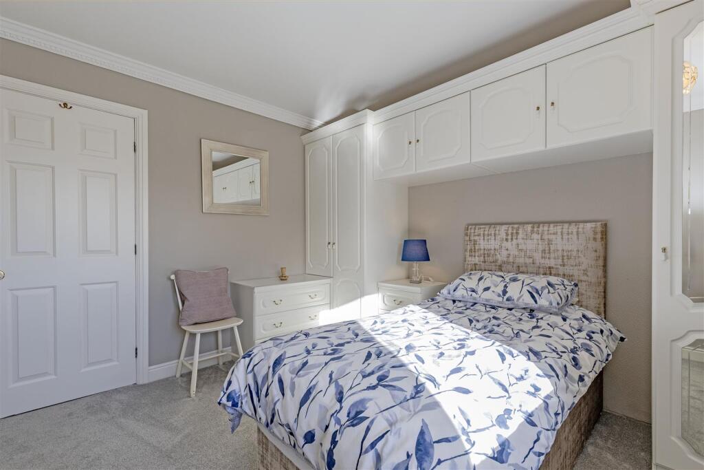Bedroom 3-2.jpg