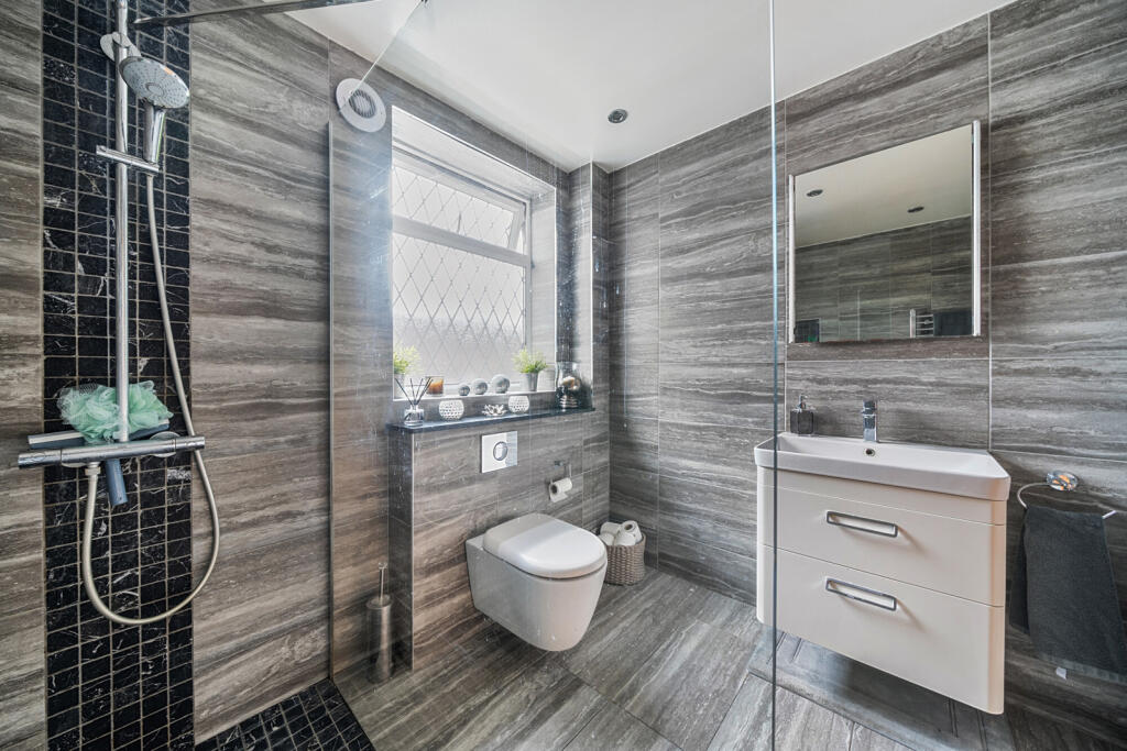 1332665-10-688ca8...