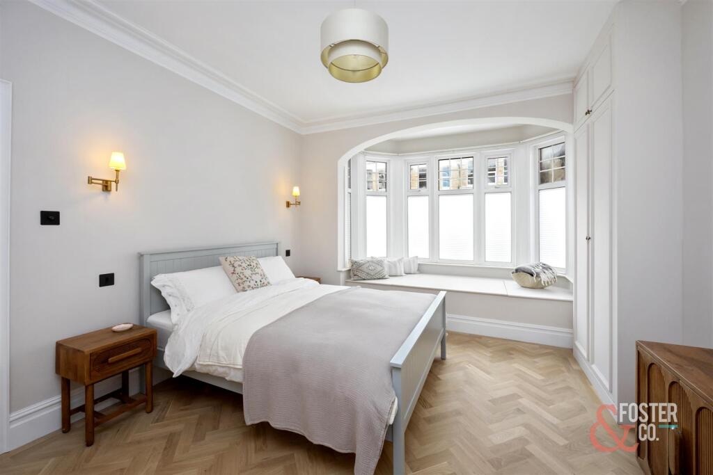 Lawrence Road, 19, Garden Flat-005.jpg
