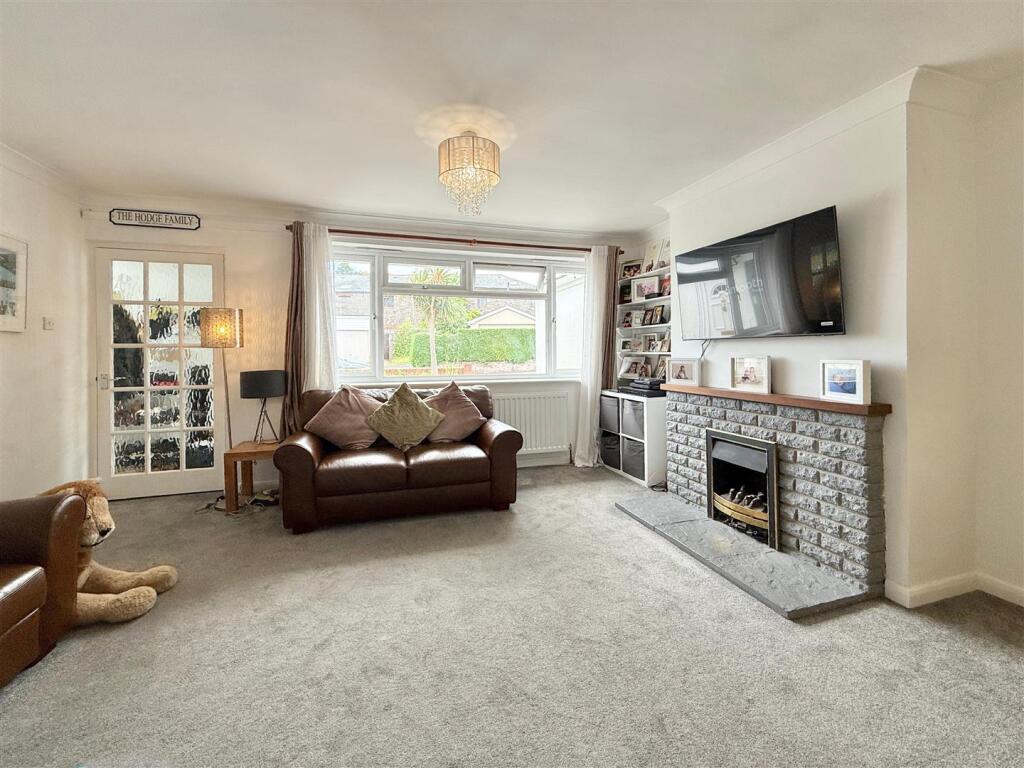 Lounge From Inner Hall.JPG